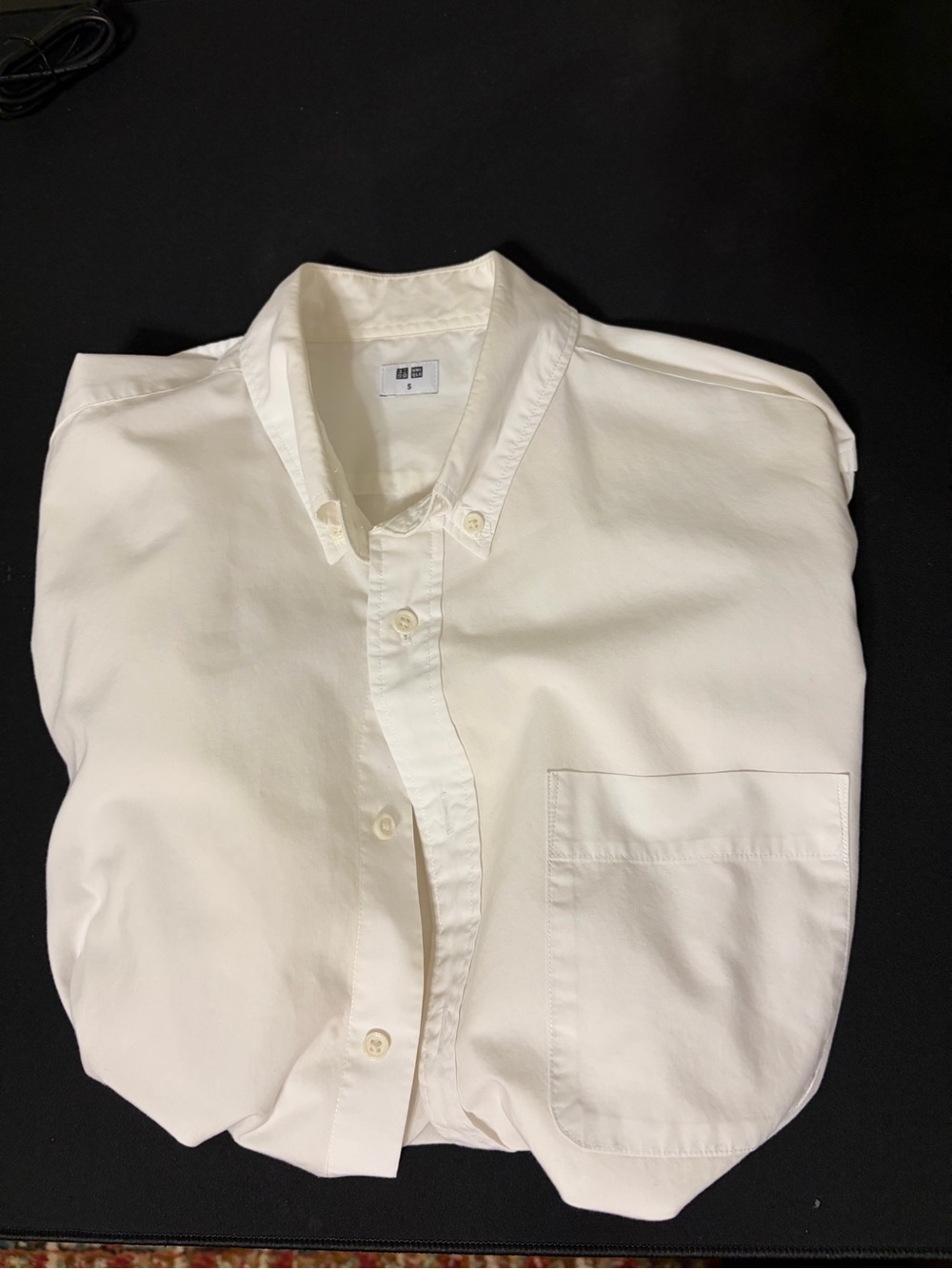 Uniqlo Men's Button-Down Shirt
